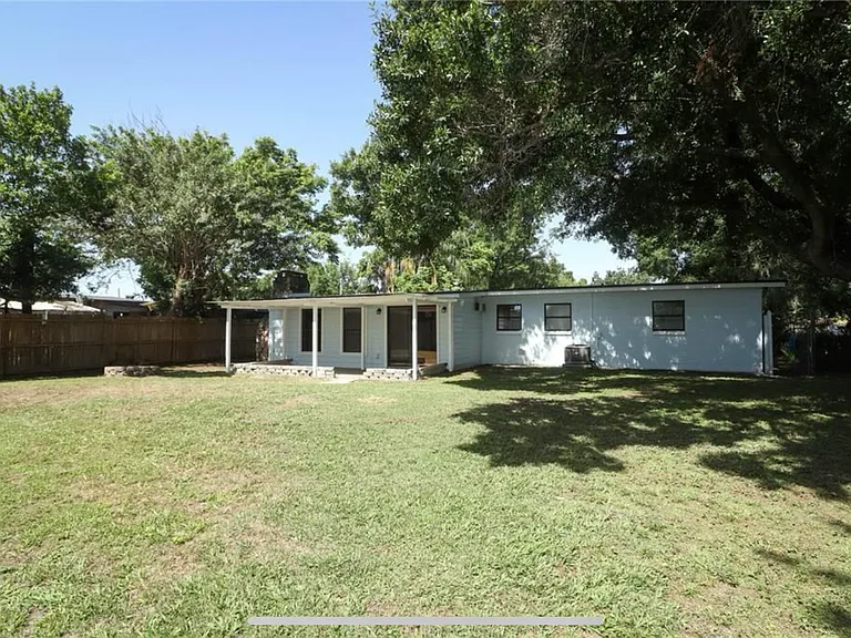 707 N Solandra Dr — Photo 26