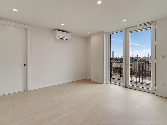 2nd image of 280 Meeker Ave #609