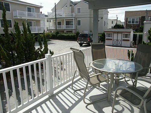 2nd image of 1709 Wesley Ave APT A