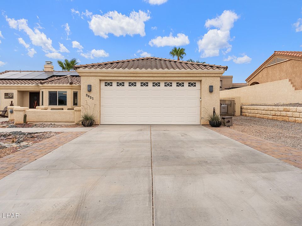 1st image of 3851 Duke Dr
