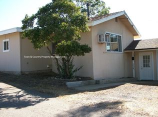 934 3rd St #B, Ramona, CA 92065