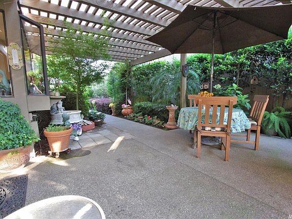 4th image of 1981 Discovery Village Ln