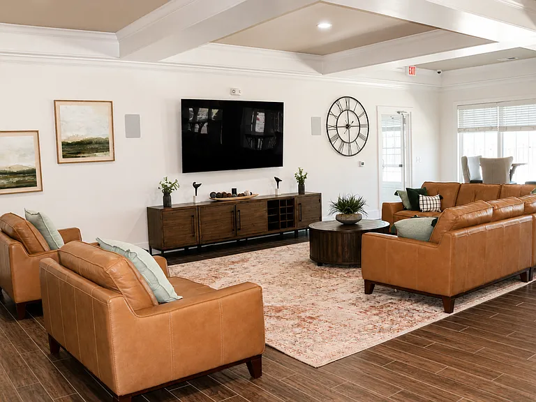Precedent Flats | Specials Available — Photo 7