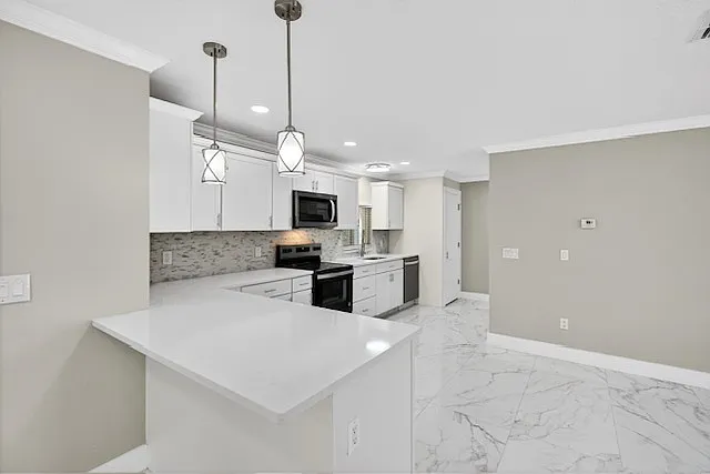 28 Fernwood Ln — Photo 16