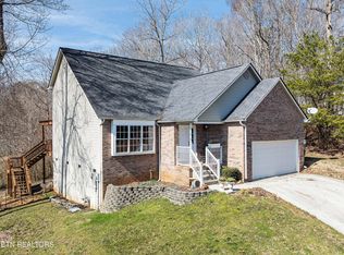 1004 Sugar Creek Ln, Knoxville, TN 37920