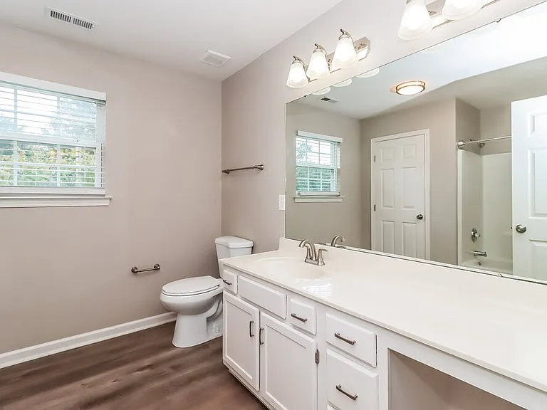 2432 Acadia Ct — Photo 11