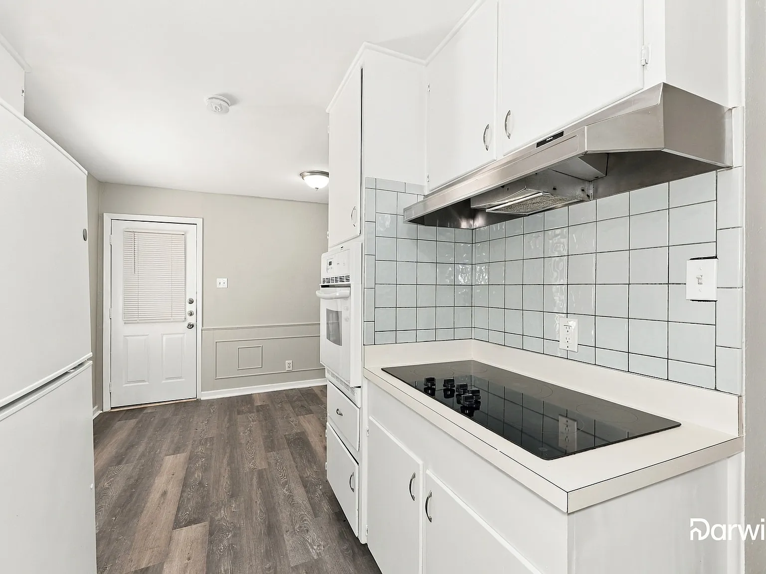 3 bed, 1.0 bath, 988 sqft, $1,790 — Photo 3