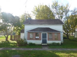 401 W Main St, Watson, IL 62473