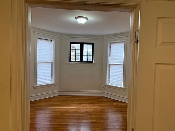 4th image of 7228 S Coles Ave Unit 3