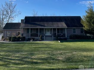 93 Country Place Ct, Xenia, OH 45385