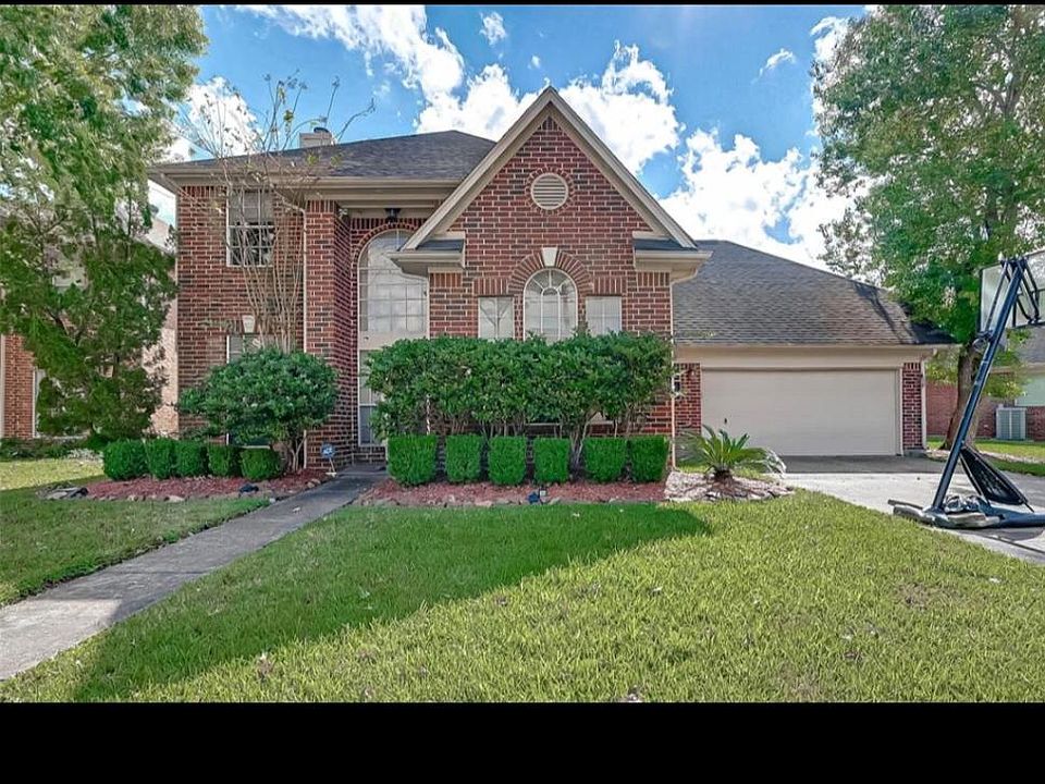 1st image of 3923 N Sandy Ct