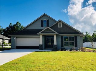 222 Sweetwater Blvd, Brunswick, GA 31525