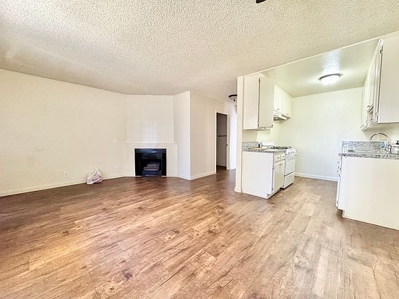 2nd image of 15552 Nordhoff St #106