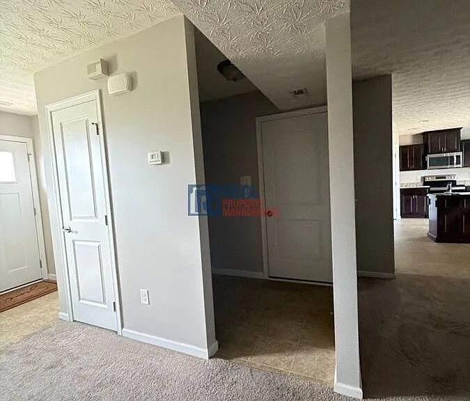 2800 Ridge View Ct — Photo 4
