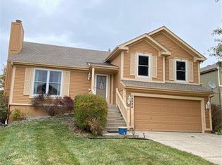 18992 W 160th St, Olathe, KS 66062