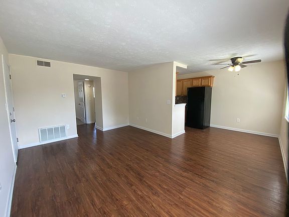 2nd image of 2001 Rockford Ln APT 12