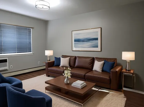 7937 Seaview Avenue image 1 of 5