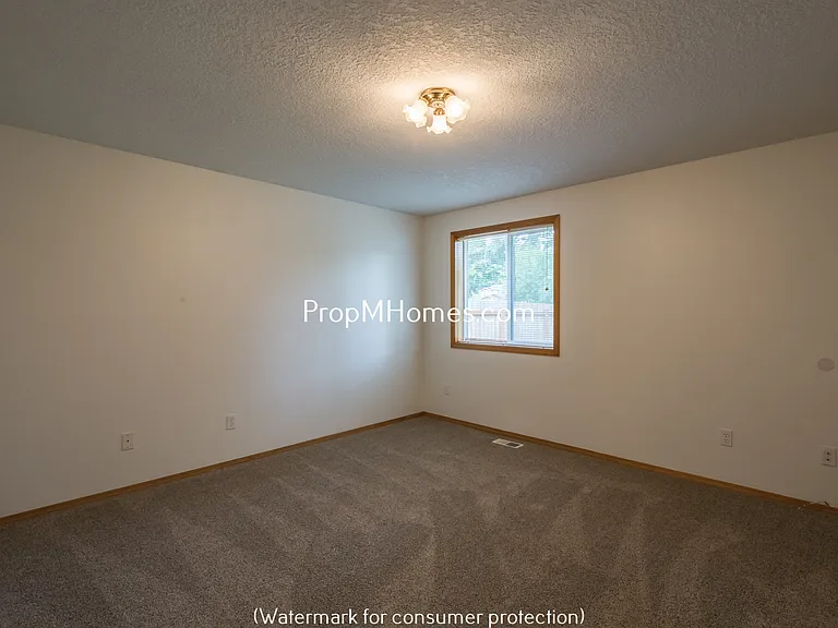 20765 SW Eggert Way — Photo 12