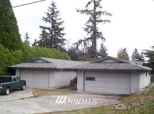 6617 Olympic Dr, Everett, WA 98203