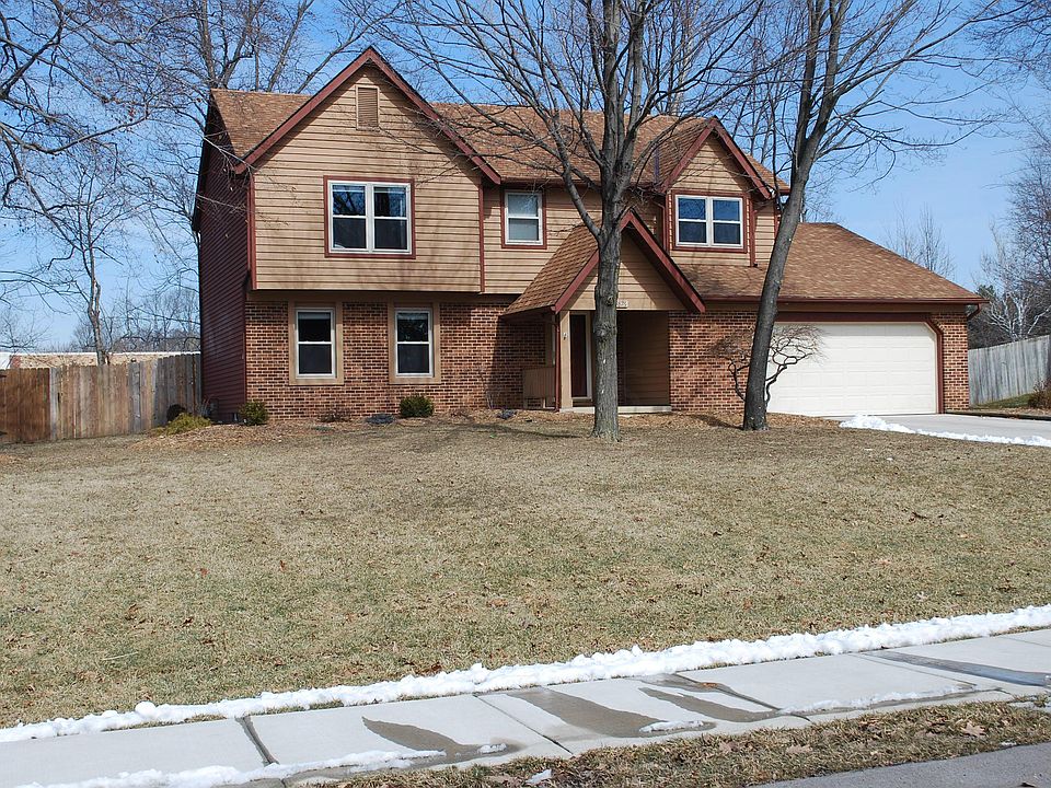 1st image of 9876 Oxford Dr