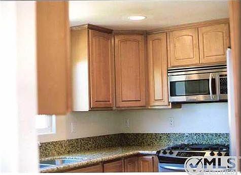 4th image of 3054 Walton Pl