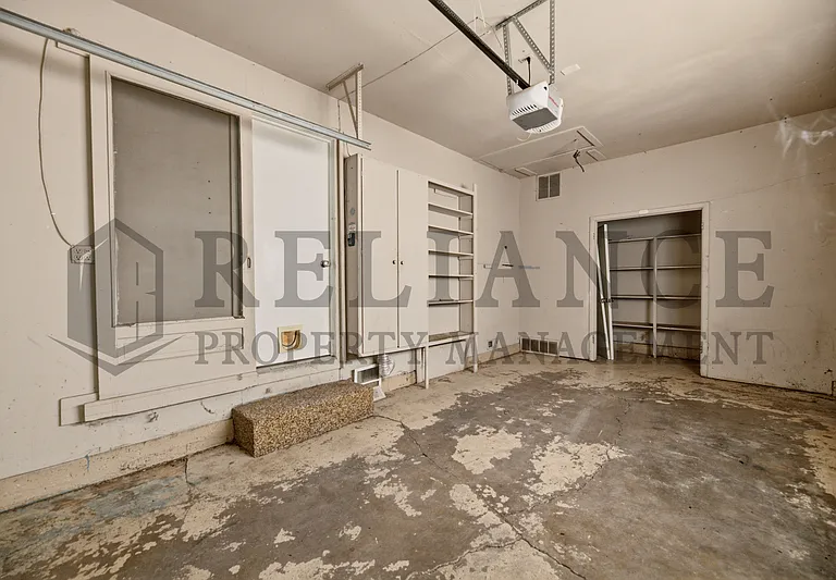 2103 W Columbine Ln — Photo 41