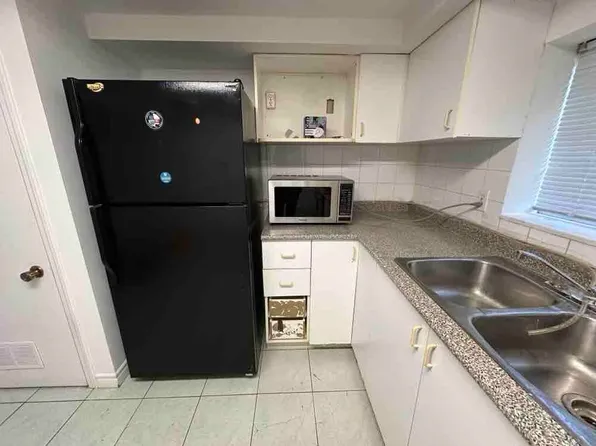 1474 E 8th Ave #Basement, Vancouver, BC V5N 1T4