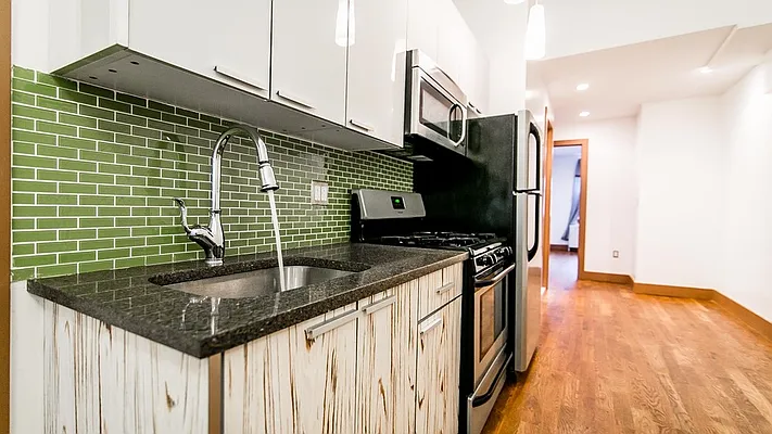 Rented by Nooklyn NYC LLC | media 25