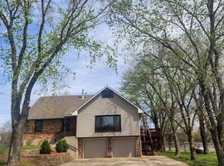 32523 S Nash Rd, Harrisonville, MO 64701