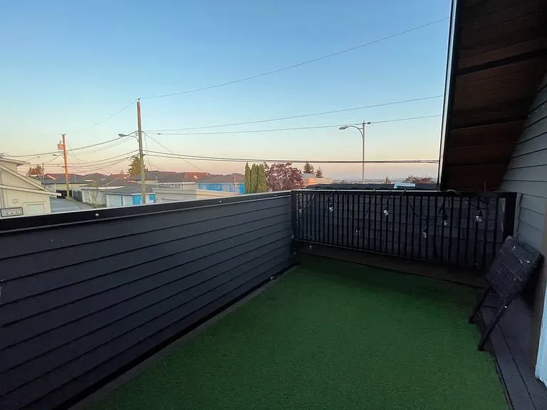2258 Fraserview Dr — Photo 3