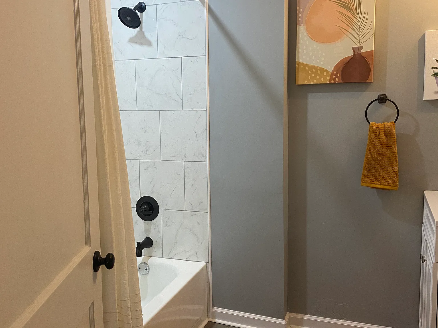 2 bed, $2,500 — Photo 4
