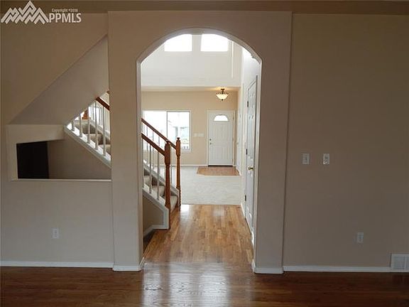 5th image of 6330 Montarbor Dr