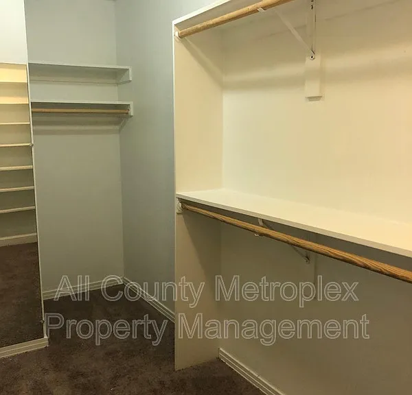 3984 Park Ln — Photo 22