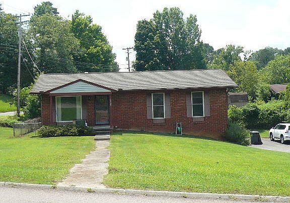 2nd image of 6200 Ellesmere Dr #2