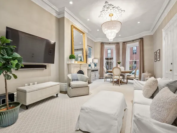 93 Pembroke St #1, Boston, MA 02118