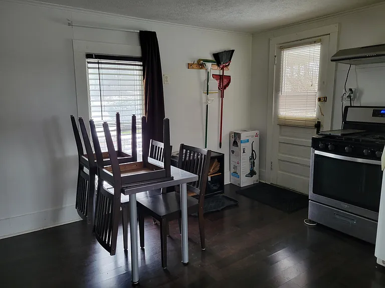 290 E 1st St #2-6 — Photo 23