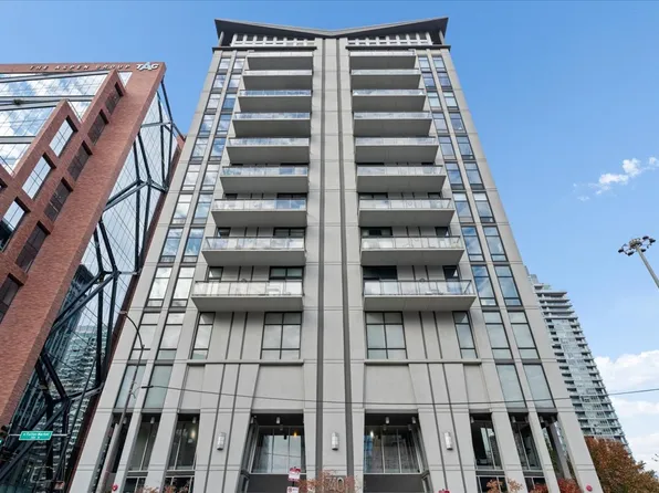 740 W Fulton St APT 503, Chicago, IL 60661