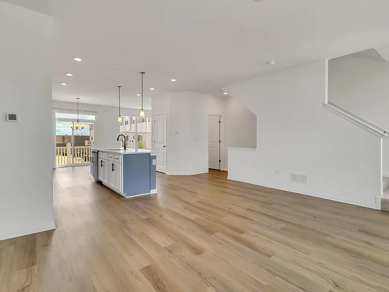 1078 Bogart St — Photo 13