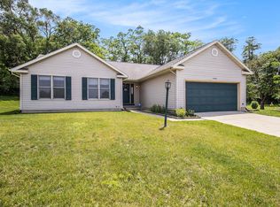18086 Courtland Dr, South Bend, IN 46637