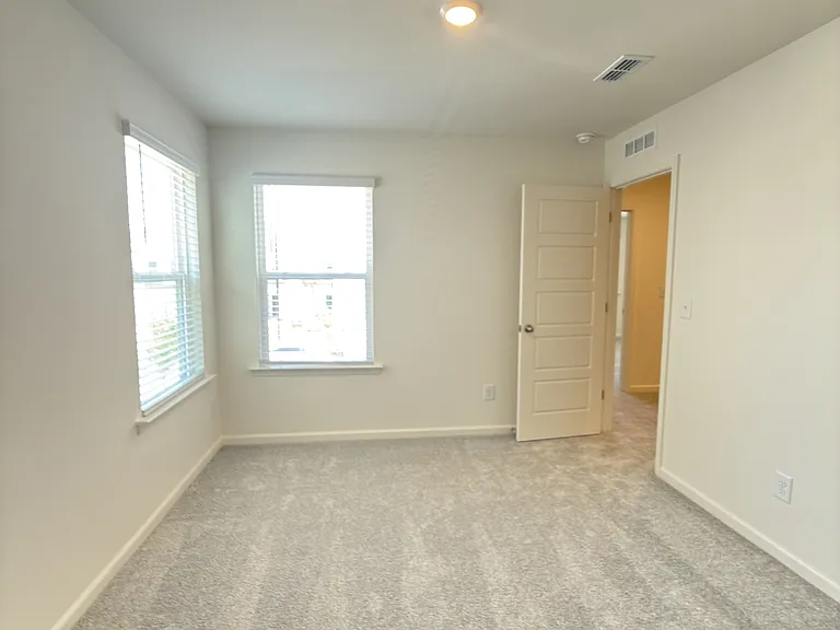 508 Sunset Lake Dr — Photo 15