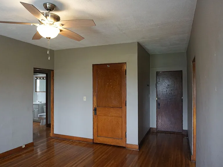 18th & K Apartments — Photo 16