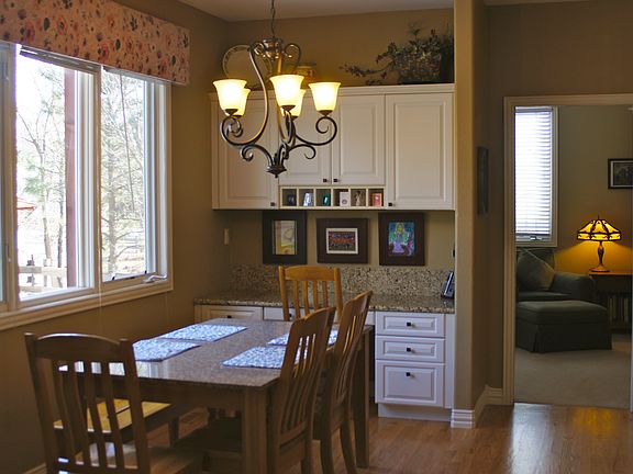 Eat In Kitchen 