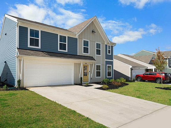 2nd image of 1010 Blossom Ln