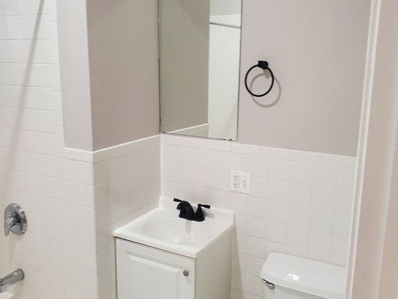 5th image of 4516-18 N Magnolia Ave #3S