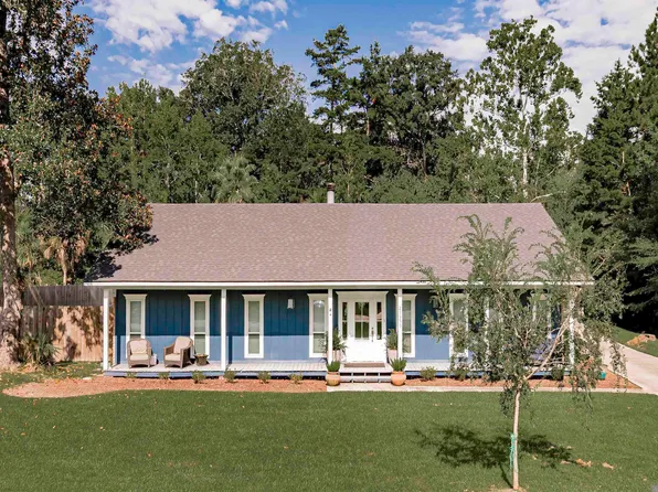 25355 Plantation Ave, Denham Springs, LA 70726