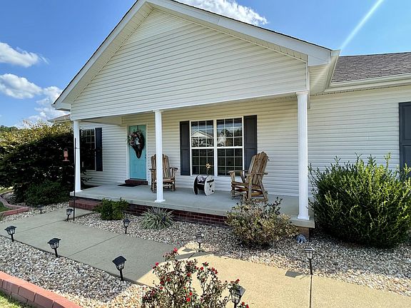 4th image of 94 Britney Cir