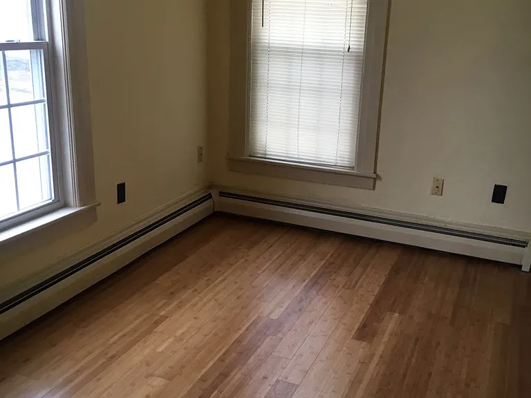 163 Pleasant St #2W — Photo 2