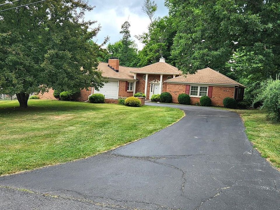 1st image of 495 Raintree Rd
