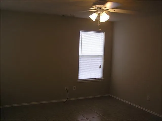 15947 Regal Trace Ln — Photo 11