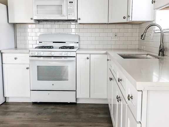 2nd image of 2861 Mendoza Dr APT A